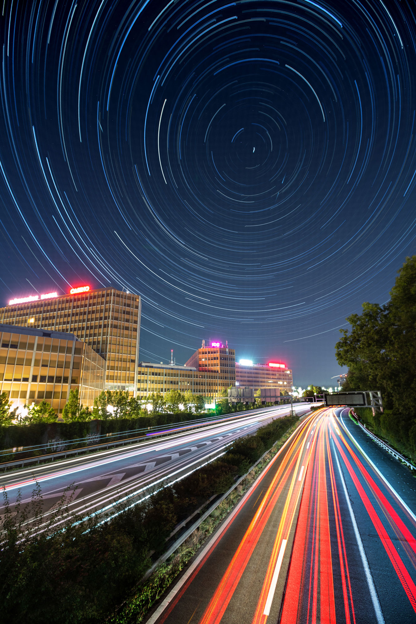 Star trails over the motorway - Geneva